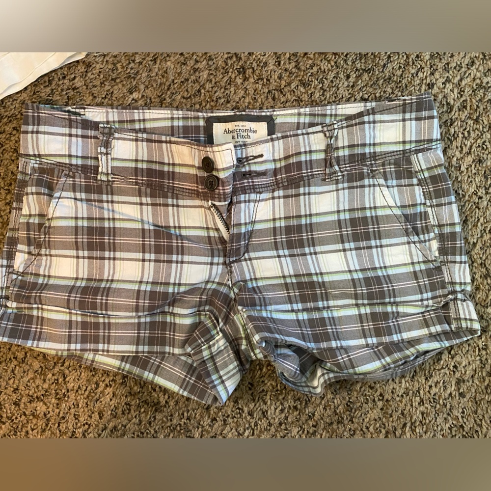Woman’s shorts